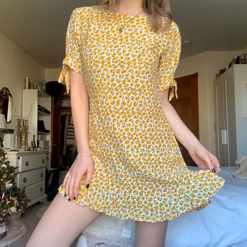 faithfull the brand daphne marguerite yellow floral mini dress